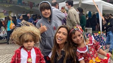 Patrícia Abravanel compartilhou nove fotos ao lado dos filhos e do marido - Reprodução: Instagram