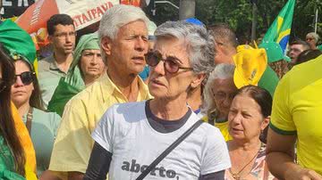 Cássia Kis em manifestação no Rio de Janeiro - Fotos: Gabriel Rangel / Agnews