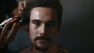 Nicolas Prattes raspou cabelos longos durante cena da novela - Foto: reprodução/globoplay
