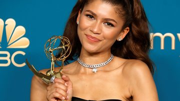 Zendaya quebra próprio recorde no Emmy Awards 2022 e conquista fato histórico na premiação - Foto/Getty Images