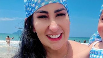 Fabiola Gadelha curte dia na praia com a filha - Foto: Reprodução / Instagram