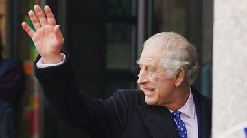 Rei Charles III teve recepção agridoce ao chegar na cidade de Milton Keynes - Reprodução: Instagram
