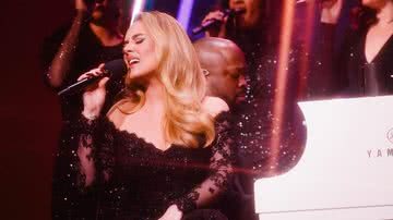 Cantora Adele desabafou como hérnia tem atrapalhou shows em Las Vegas - Foto: Reprodução / Instagram