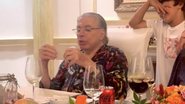 Silvio Santos durante jantar do Dia de Ação de Graças - Foto: Reprodução / Instagram