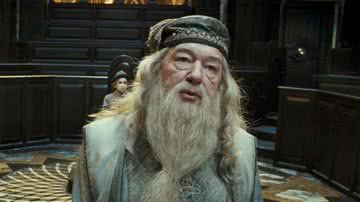 Dumbledore (Michael Gambon) nos filmes Harry Potter - Foto: Reprodução