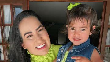 Fabiola Gadelha ganha elogios ao combinar look com a filha: "Lindas" - Reprodução/Instagram