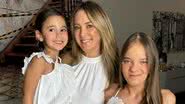 A apresentadora Ticiane Pinheiro e suas filhas, Rafa e Manu - Foto: Reprodução/Instagram @ticipinheiro