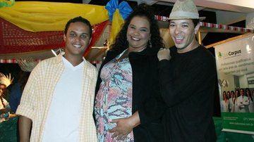 Solange Couto com o marido Jamerson Andrade e o promoter David Santiago - Graça Paes / Photo Rio News