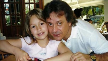 Carla Diaz e o pai Carlos - Divulgação