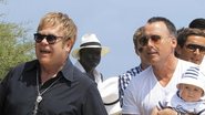 Elton e David apresentam a Riviera a Zac. - City Files
