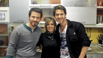 A dupla sertaneja Marlon & Maicon visita o programa de de Viviane Romanelli na TV Gazeta, em São Paulo.