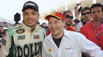 Os pilotos Tarso Marques e Jacques Villeneuve se reencontram nas pistas da disputa da Corrida do Milhão da Stock Car, em Interlagos, SP.