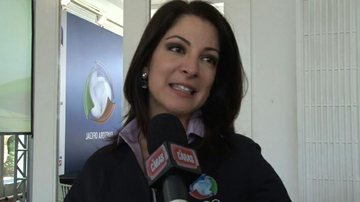 Ana Paula Padrão entrevista à TV CARAS - TV Caras