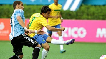 O jogador Henrique, autor do gol brasileiro, durante lance da partida - Wander Roberto / Inovafoto / COB