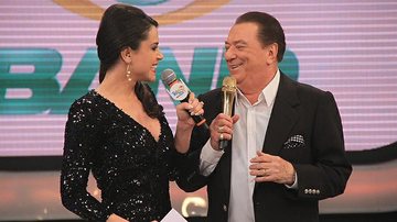 Nadja Haddad no palco do Teleton com Raul Gil - Divulgação