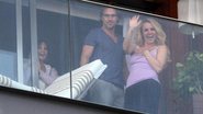 Britney Spears aparece na sacada do hotel no Rio de Janeiro - Andre Freitas e Gabriel Reis / AgNews