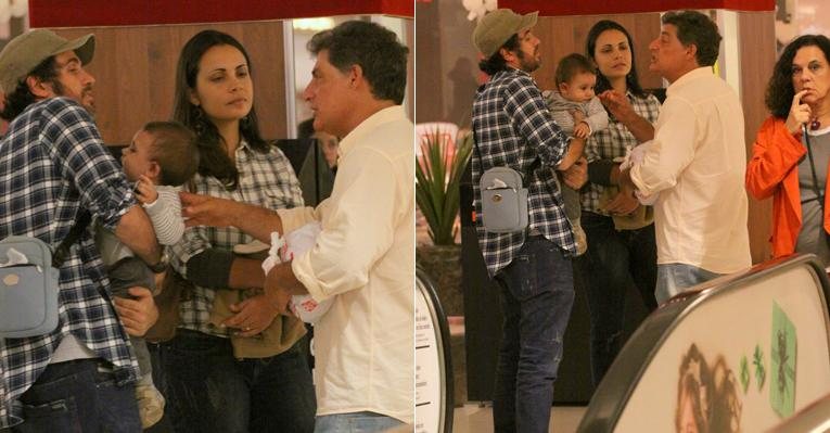Eriberto Leão se encontra com Giuseppe Oristânio durante passeio com a família - Alice Silva / AgNews