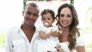 Fabiana Alvarez e Gabriel Rodrigues batizam Estella Alvarez Rodrigues - Carlos Prates