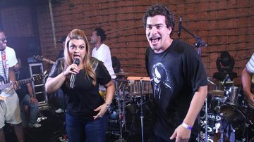 Preta Gil canta com Thiago Martins no Rio - Anderson Borde / AgNews