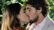 Ana (Fernanda Vasconcellos) e Rodrigo (Rafael Cardoso) - TV Globo/Reprodução