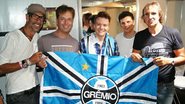 Michel Teló recebe a comitiva do Grêmio - Grêmio/Divulgação