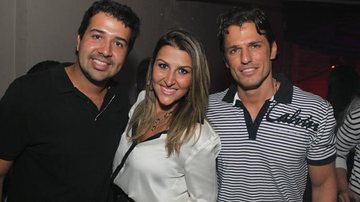 O empresário Lelo Freitas, Ana Carolina e João Maurício - Divulgação / João Luiz