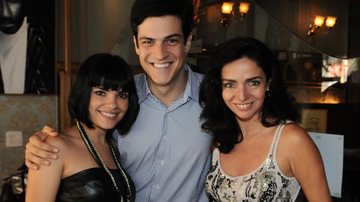 O trio de 'A Novela das Oito': Vanessa Giácomo, Mateus Solano e Claudia Ohana - Francisco Cepeda / AgNews