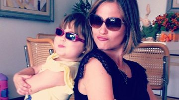 Luiza Valdetaro e a filha Malu - Twitter / Reprodução