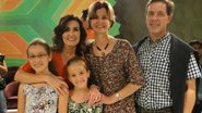 Fátima Bernardes com a irmã, o cunhado e as sobrinhas - Divulgação/ Rede Globo