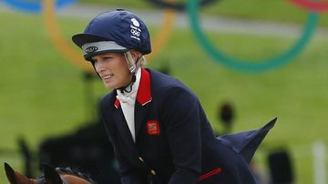 Zara Phillips conquista primeira medalha da família real britânica em Jogos Olímpicos - Reuters