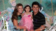 Elaine Mickely e Cesar Filho celebram o aniversário da afilhada Isabella - Orlando Oliveira / AgNews