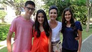Fátima Bernardes com os filhos Vinícius, Laura e Beatriz - Reprodução / TV Globo