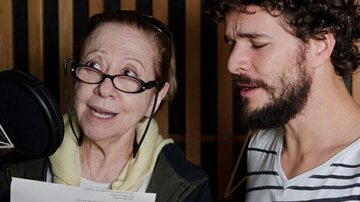 Fernanda Montenegro e Daniel de Oliveira em gravação de música para 'Doce de Mãe' - Reprodução / TV Globo