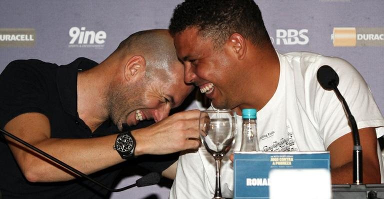 Zidane e Ronaldo - Manuela Scarpa/FotoRioNews
