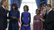 Presidente Barack Obama faz o juramento oficial do seu segundo mandato ao lado da mulher, Michelle, das filhas, Malia e Sasha, e de John Roberts, presidente da Suprema Corte - Reuters