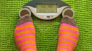 Durante a luta contra a balança, concentre-se nos exercícios e controle a alimentação - Shutterstock