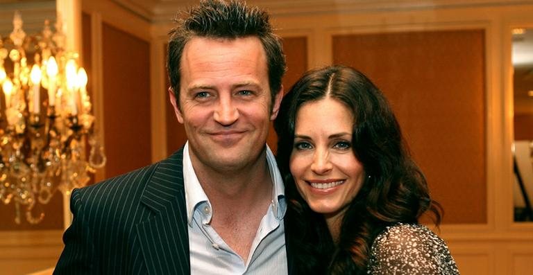 Matthew Perry e Courteney Cox, em 2006 - Getty Images