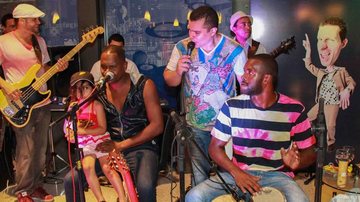 Tatau e outros cantores homenageiam Emílio Santiago em evento na Bahia - Zazo Guerra /Divulgação