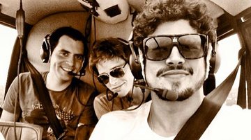 Caio Castro pilota helicóptero com Jonatas Faro - Instagram/Reprodução