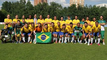 Artistas brasileiros estreiam com vitória na Copa do Mundo - Cleomir Tavares