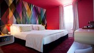 Os hotéis design fazem sucesso no exterior, como o português Internacional Design Hotel (foto). Veja dicas para criar ambientes elegantes e cheios de conceito na sua casa - Divulgação