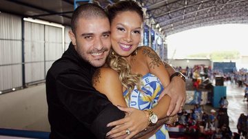 Milena e Diogo Nogueira prestigiam feijoada na quadra da Águia de Ouro, SP - -