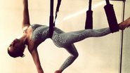 Isis Valverde capricha na pose no pilates - Reprodução / Instagram