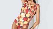 Izabel Goulart posou de maiô com estampa de caju para campanha de verão de marca cearense de moda praia, inspirada nas riquezas naturais do País. - Edu Rezende