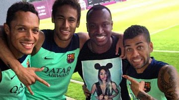 Thiaguinho visita Neymar e Daniel Alves em treino do Barcelona - Instagram/Reprodução