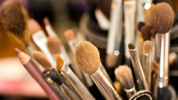 Veja cinco dicas para limpar pinceis de maquiagem - Shutterstock