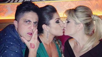 Antonia Fontenelle beija namorada de Thammy Gretchen - Reprodução/ Instagram
