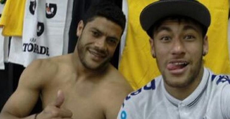 Neymar e David Luiz parabenizam Hulk pelo 28º aniversário - Reprodução Instagram