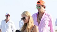 Paris Hilton troca carinhos com seu novo affair brasileiro - Grosby Group
