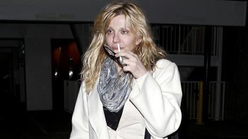 Courtney Love admite ter gasto US$ 27 milhões - AKM-GSI/Splash